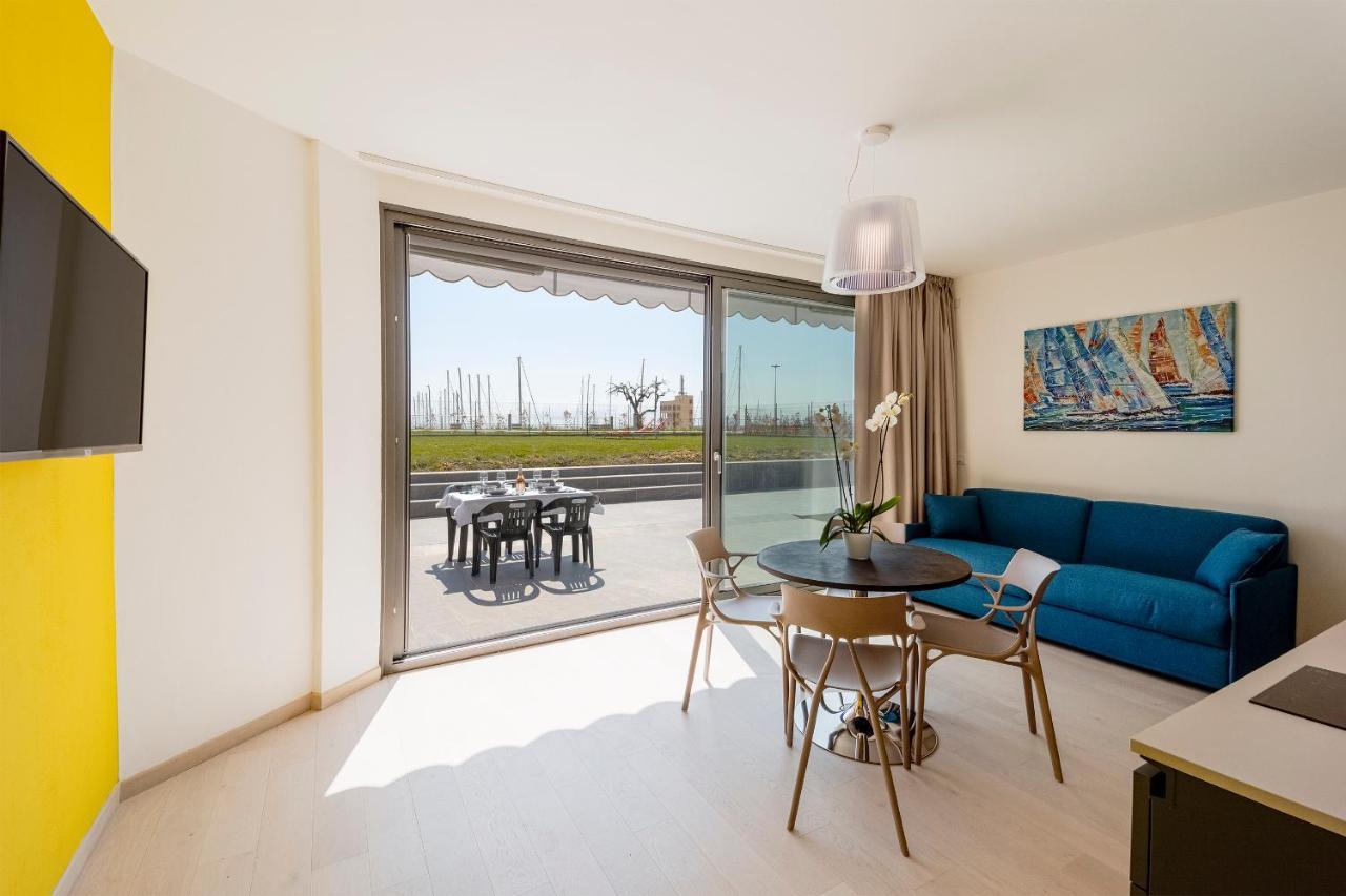 Aregai Marina Exclusive Seaside Apartments サント・ステーファノ・アル・マーレ エクステリア 写真