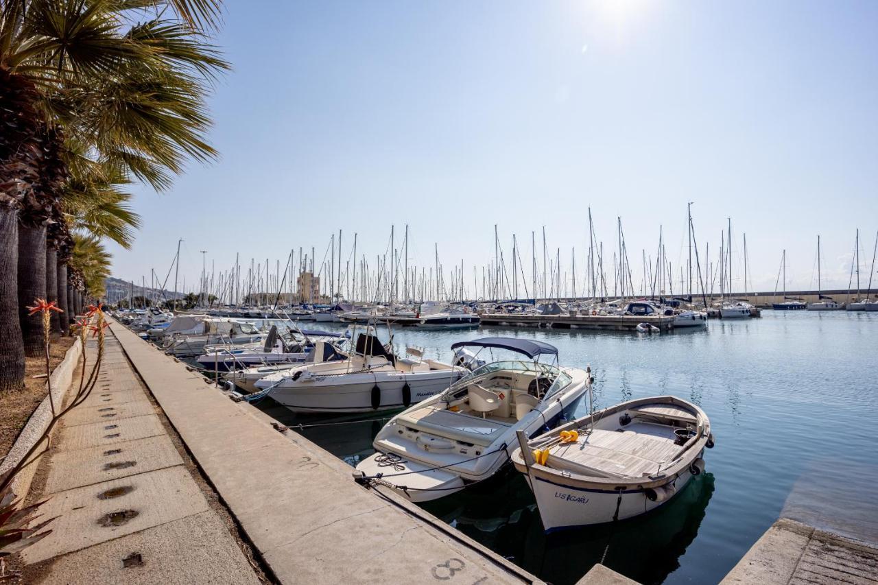 Aregai Marina Exclusive Seaside Apartments サント・ステーファノ・アル・マーレ エクステリア 写真